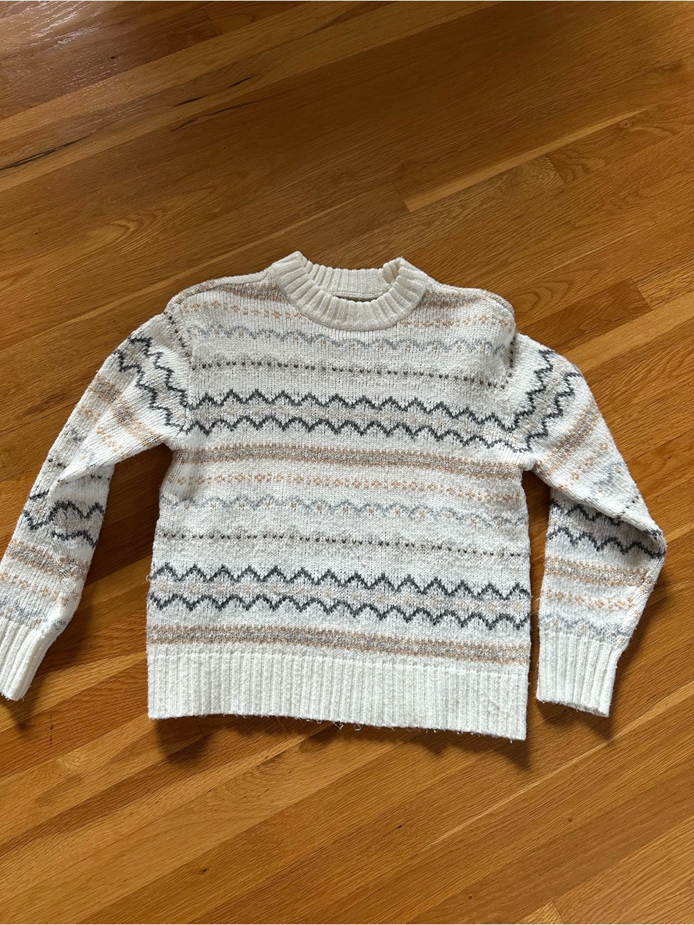 American Eagle Outfitters White Sweater with Gray & Tan Fair Isle Pattern